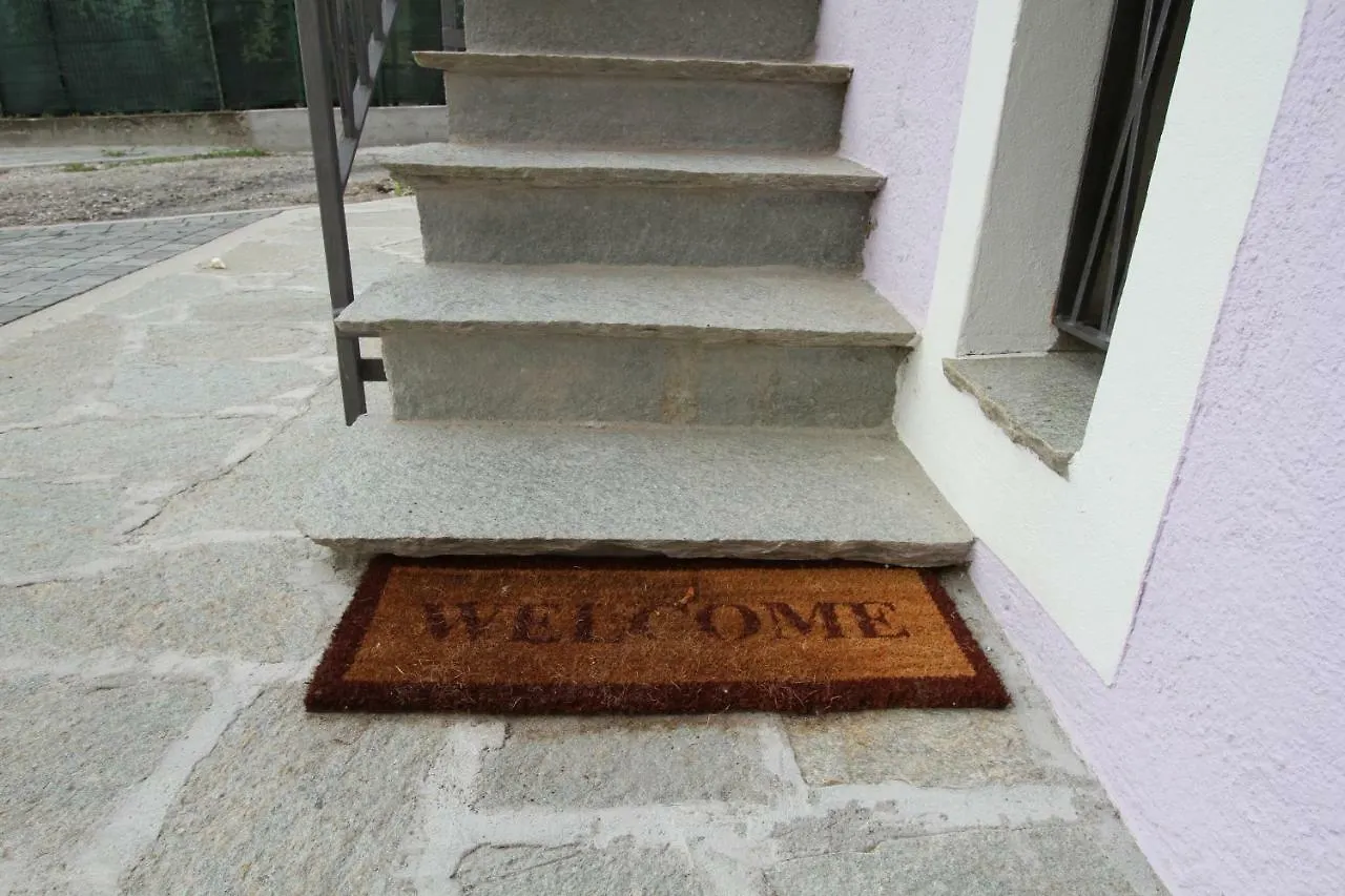 Appartamento Casa delle Corti Colico Italia