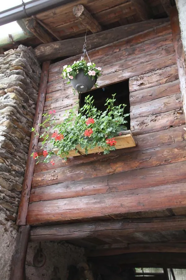 Apartment Ferienwohnung Casa Delle Corti Colico Italien